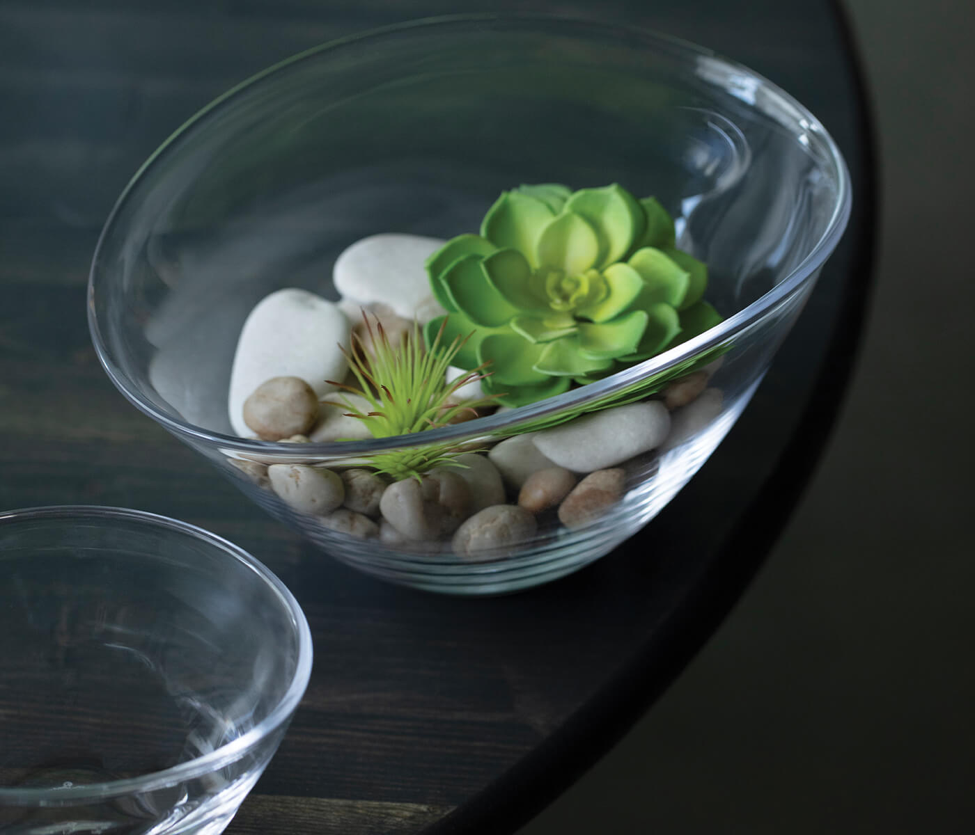 Hazdev Bowl Barre Asymmetrical Contemporary Handblown Fruit Dish - Image 3