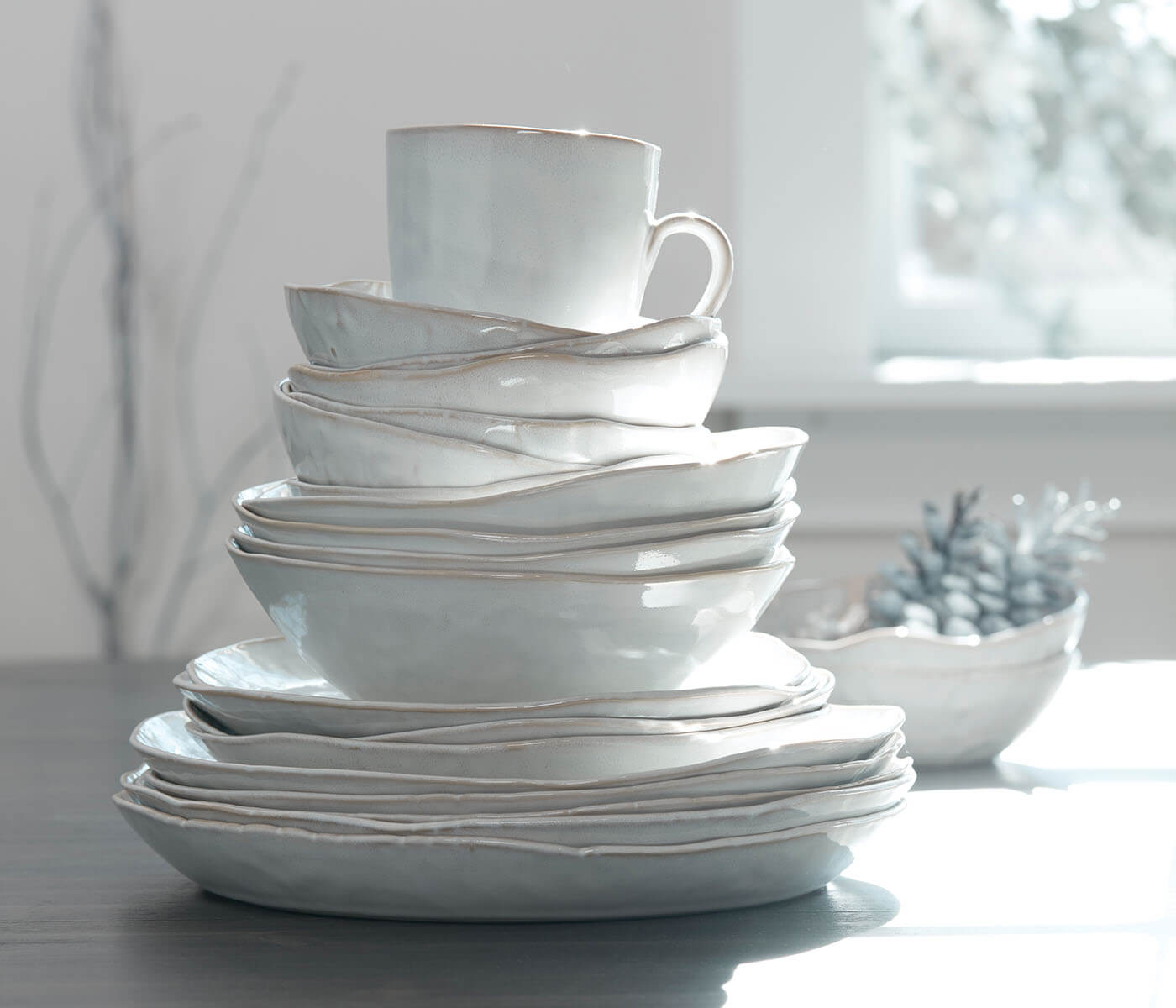 Hazdev Serving Bowl Burlington Freeform Glazed Rustic Ceramic Dish - Image 5