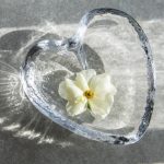 Hazdev Tray Heart Shape Textured Glass Sentimental Gift Dish - Image 2